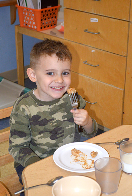 Healthy Food Makes a Happy Child - Rainbow in My Tummy