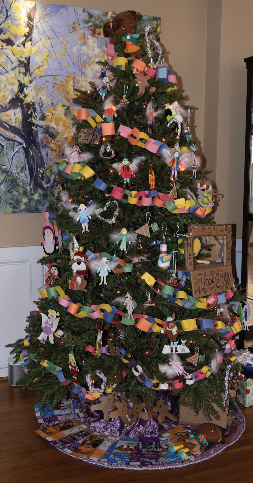 The Girl Scout Tree at The Monte Vista Hotel in Black Mountain. Photo by Matthew Kraus