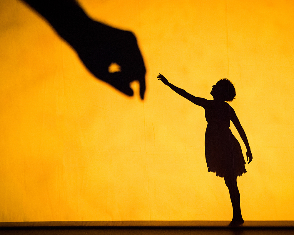 Pilobolus (Photo by Ian Douglas)