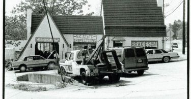 Johnson’s Service Center, West Asheville. Photo by Lissa Jeudemann